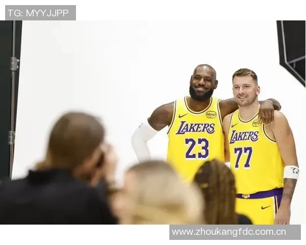 雷迪克谈詹姆斯训练策略强调今年应适度调整备战节奏 雷迪克谈詹姆斯训练策略强调今年应适度调整备战节奏