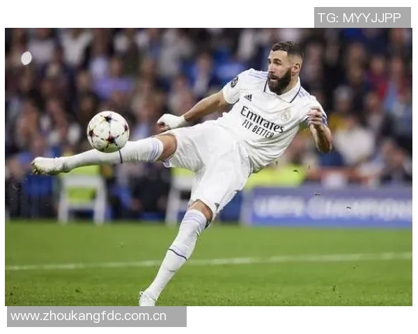 本泽马回应传闻称要求吉达联合签索拉里纯属记者幻想 本泽马回应传闻称要求吉达联合签索拉里纯属记者幻想