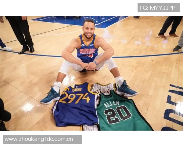 库里半场表现抢眼7投5中贡献14分2助攻三分球命中率高达60成为全队得分王 库里半场表现抢眼7投5中贡献14分2助攻三分球命中率高达60成为全队得分王