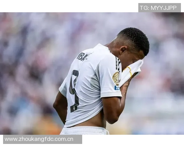 迪亚斯本赛季场均评分817仅次于凯恩和姆巴佩展现强大实力 迪亚斯本赛季场均评分817仅次于凯恩和姆巴佩展现强大实力