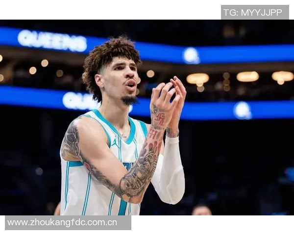 塞克斯顿强调黄蜂团结拼搏的重要性目标是本赛季取得突破性进展