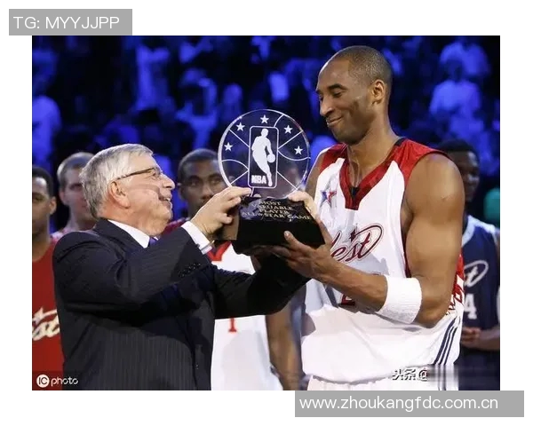 科比大女儿时尚风采闪耀奢侈品牌秀场成为瞩目焦点