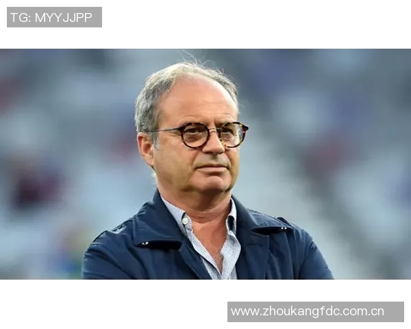 坎波斯阐述巴黎引援策略强调球商与团队精神的重要性 坎波斯阐述巴黎引援策略强调球商与团队精神的重要性