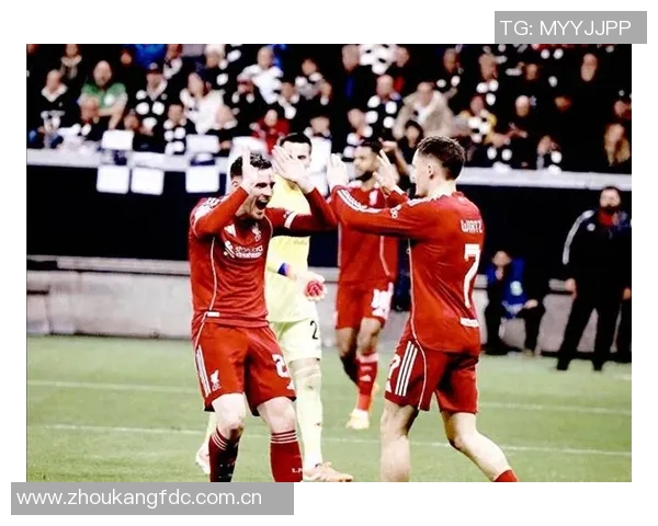 利物浦新海报揭幕对阵森林之战范戴克萨拉赫伊萨克加克波齐亮相