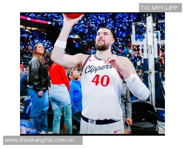 快船新主场迎来洛杉矶奥运会男女五人制篮球赛事盛况