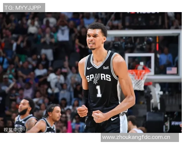 NBA总决赛回顾：文班亚马惊艳表现助马刺战胜尼克斯夺冠