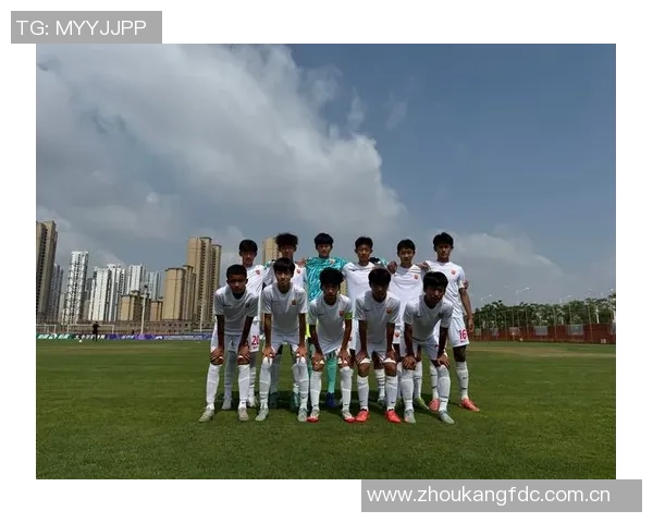 U15国足角球失误直接出底线展现脚法不足引发热议